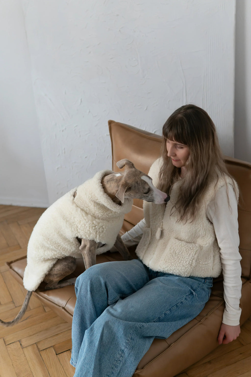 Gilet pour chien en laine – Gris foncé | Sur mesure | Fabriqué à la main en Pologne